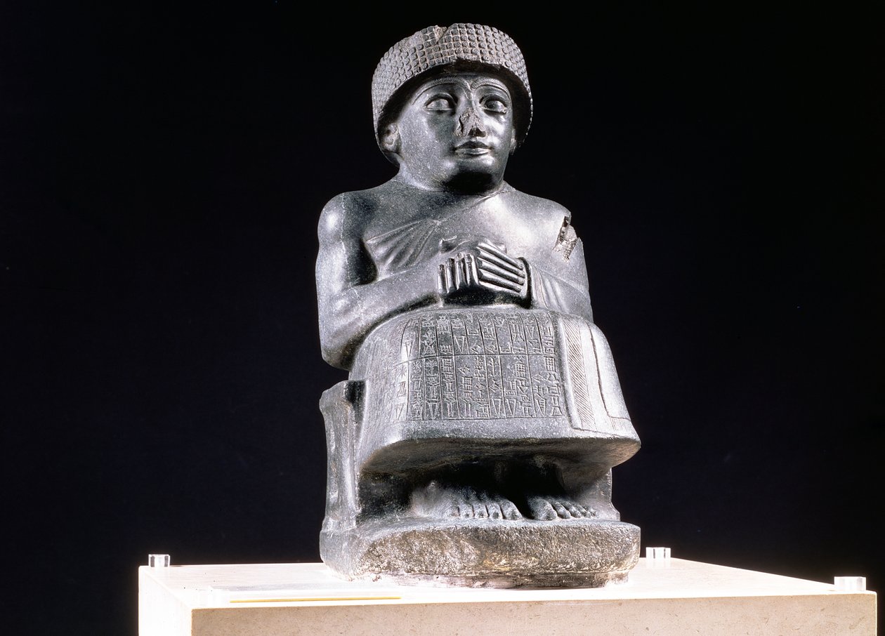 00324 Gudea, Lagash hercege, Ningizzada, neosumer szobor Tellohból, az ókori Girsuból, Kr.e. 2130 körül (diorit) (lásd még: 121795) alkotó: Unbekannt
