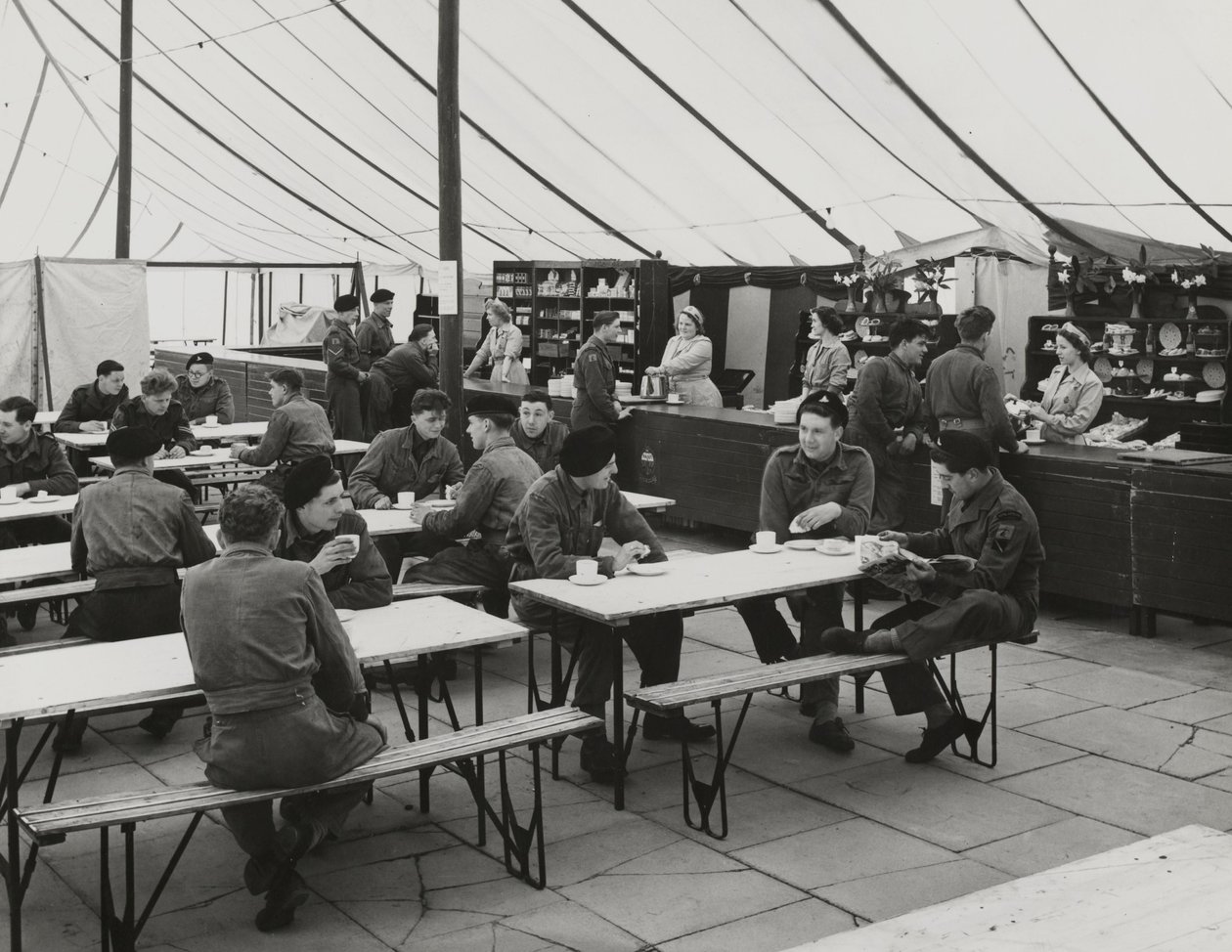 Menza sátor, Weybourne Summer Camp, 1954. április (f/w fotó) alkotó: Unbekannt
