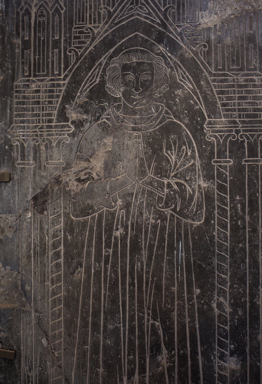 Katedrális gyűjtemény. Kőlemez töredéke. Dombormű. Egyházi tisztviselő. Eredeti templom (Tournai Saint-Quentin. XIII. század vége. alkotó: Unbekannter Künstler