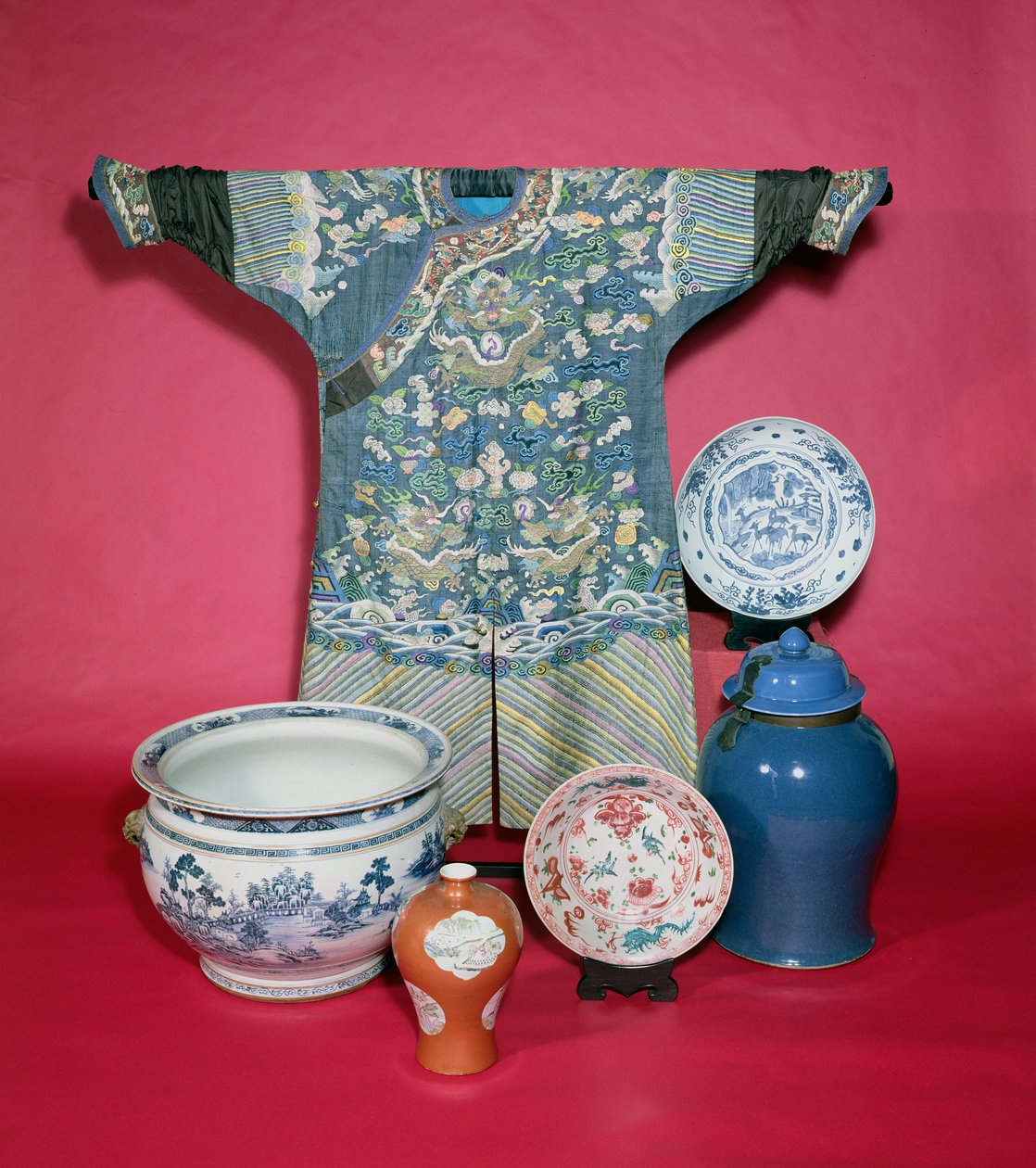 Kínai sárkányköntös és porcelánáru (fotó) alkotó: Unbekannt
