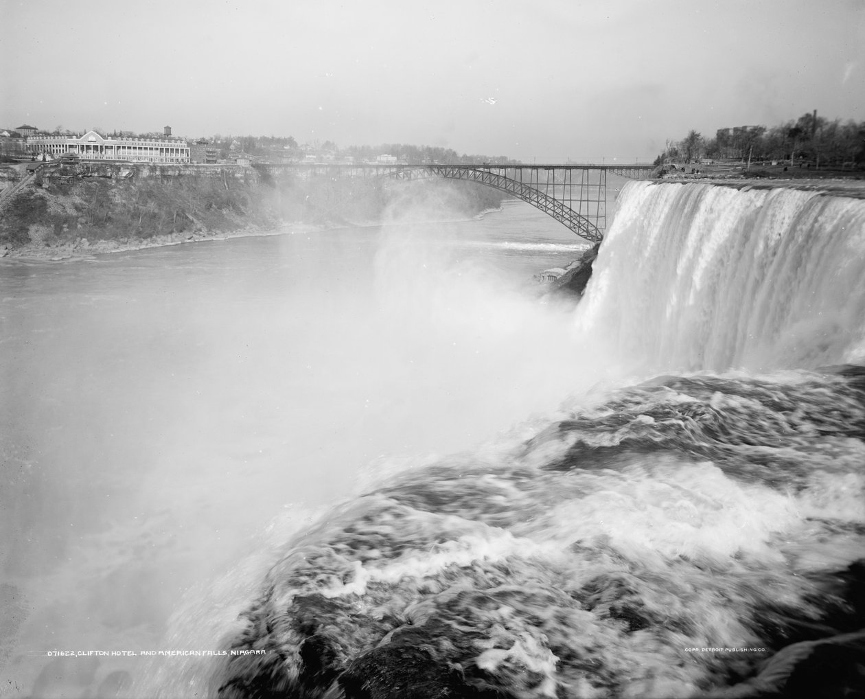 Clifton Hotel és American Falls, Niagara alkotó: Unbekannter Künstler