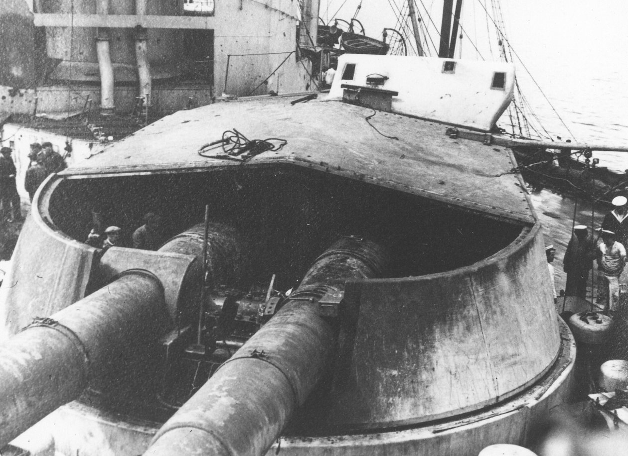 A Q torony sérülése, HMS Lion, Jütland alkotó: Unbekannt