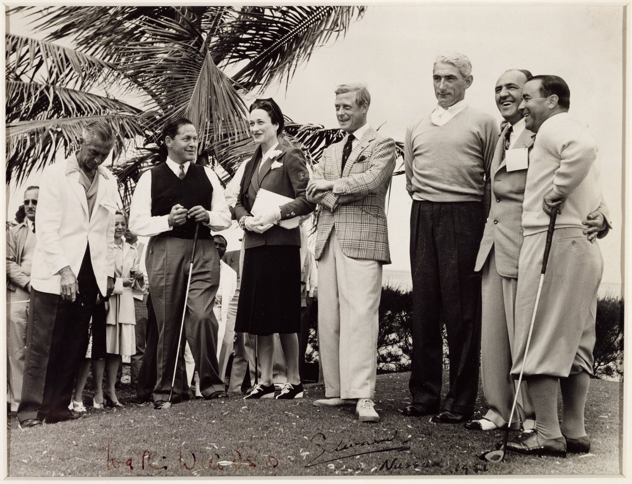 Edward, Windsor hercege (1894-1972) és Wallis, Windsor hercegnője (1896-1986) egy golfversenyen Nassauban alkotó: Unbekannt