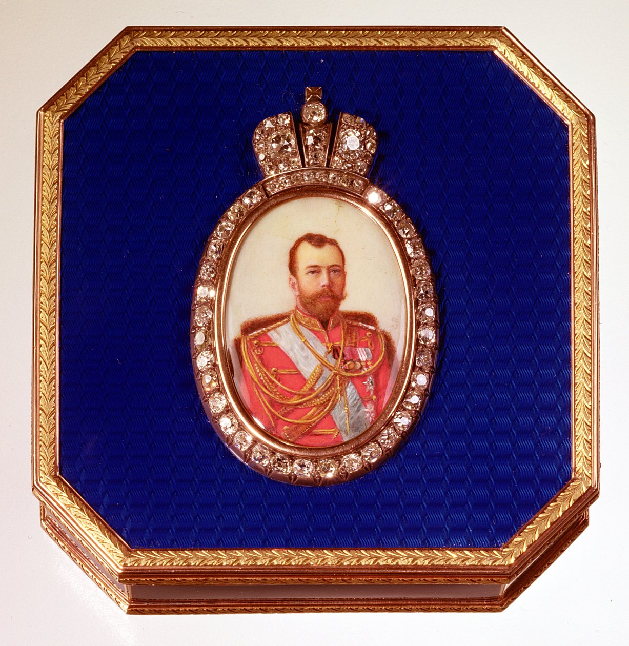 Faberge kék zománcdoboz, II. Miklós cár arcképével alkotó: Unbekannt