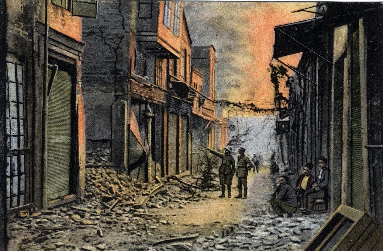 Görögország, Szaloniki (vagy Szaloniki): a Tunsky utca kilátása részben megsemmisült, valószínűleg az 1917-es tűzvész után - Képeslap 1914-1918 alkotó: William M. Timlin