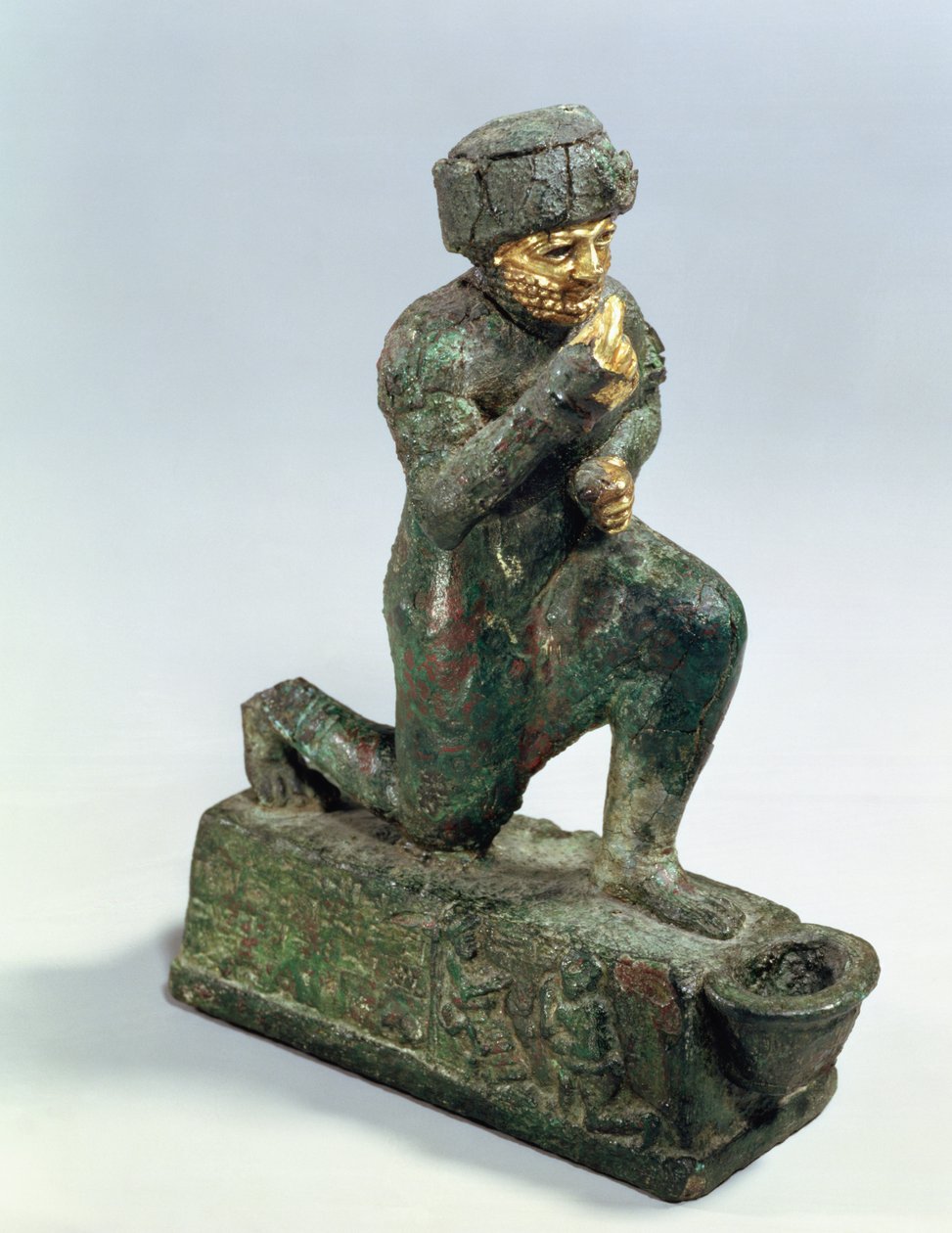 Hammurapi, Babilon királya, egy szent fa előtt imádkozik, ie 1750 körül (bronz és arany) alkotó: Unbekannt