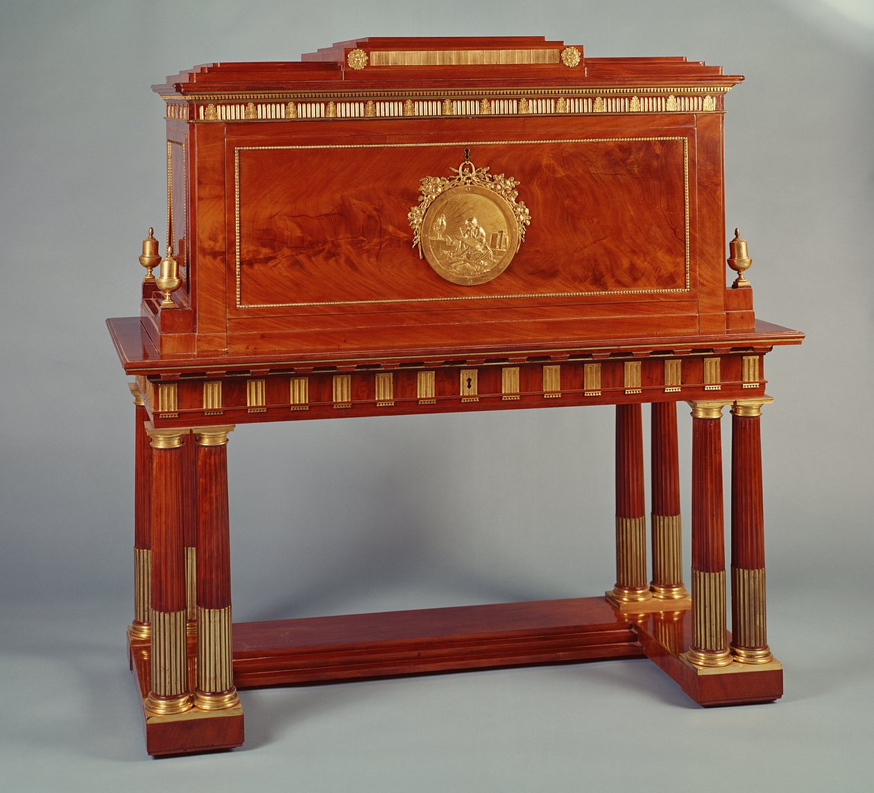 Birodalmi mahagóni titkár, David Roentgen (1743-1807), német alkotó: Unbekannt