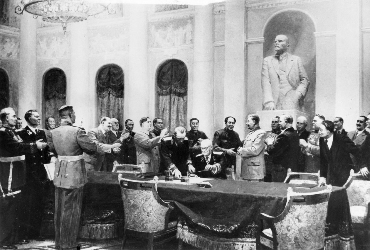 A béke nevében” V., Vihtinszkij, B, Zsukov, E, Levin, L, Csernov és L, Smatkov szovjet művész festménye a baráti, szövetségi és kölcsönös segítségnyújtási szerződés aláírását ábrázolja. Szovjetunió és a kínai nép alkotó: Unbekannt