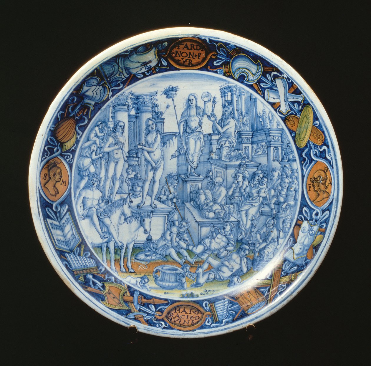 Maiolica tányér Diana, a Hold istennője allegóriájával díszítve, olasz (kerámia) alkotó: Unbekannt