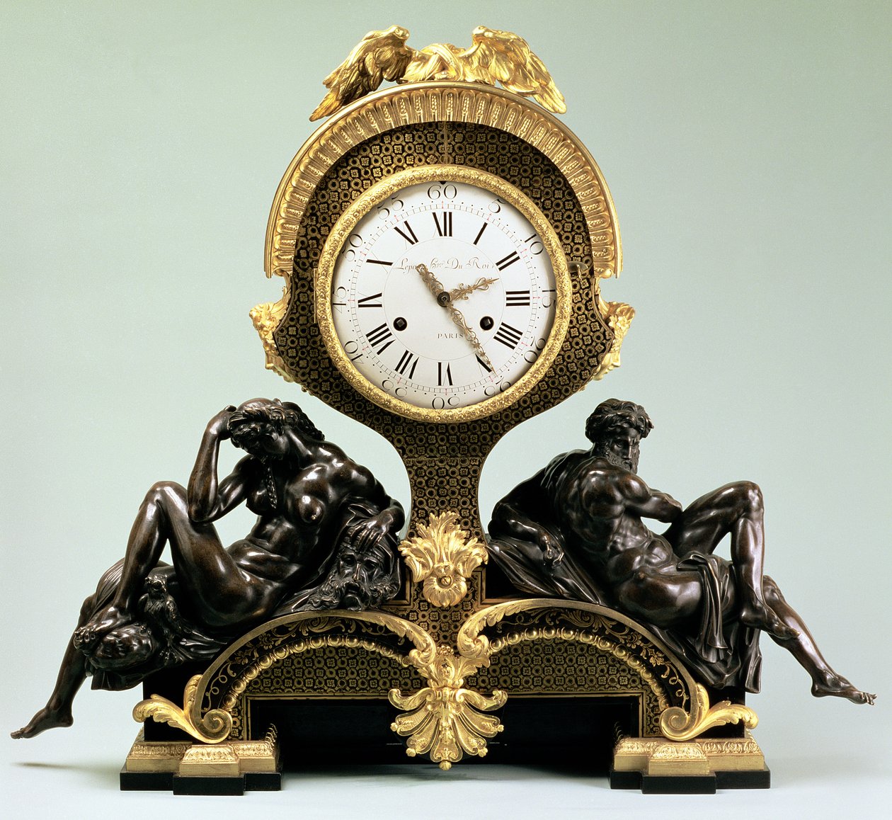 Kandallóóra a nappal és az éjszaka figuráival, Jean Andre Lepaute (1720-88), Párizs (aranyozott és patinázott bronzból) alkotó: Unbekannt