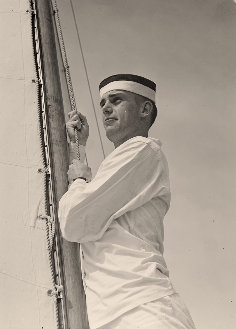 Midshipman felvonja a fővitorlát, Amerikai Tengerészeti Akadémia, Annapolis, Maryland. 1942 (fotó) alkotó: Unbekannt