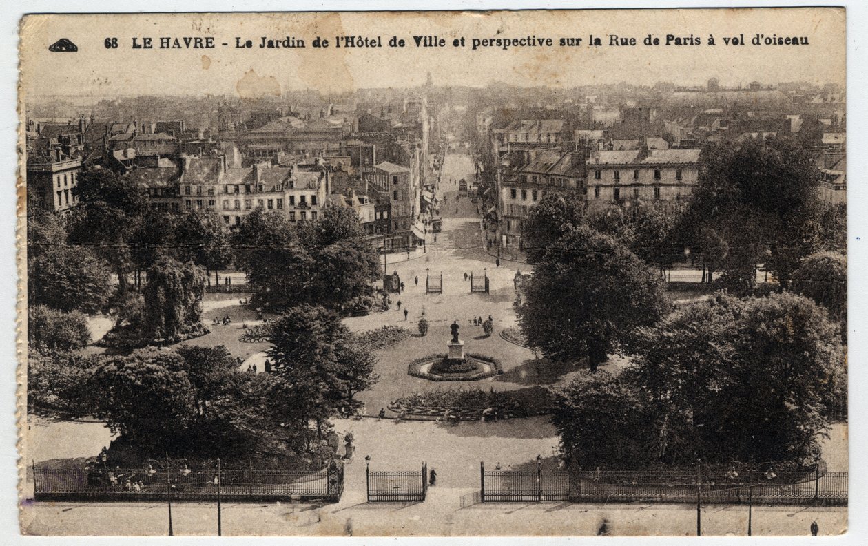 Normandia, Seine Maritime (76), Le Havre: a városháza kertje és a rue de Paris perspektívája - Képeslap 19. század vége-XX. század alkotó: William M. Timlin