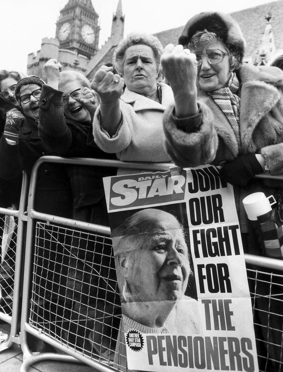 OAP-lobby, London, 1981. március alkotó: Unbekannt