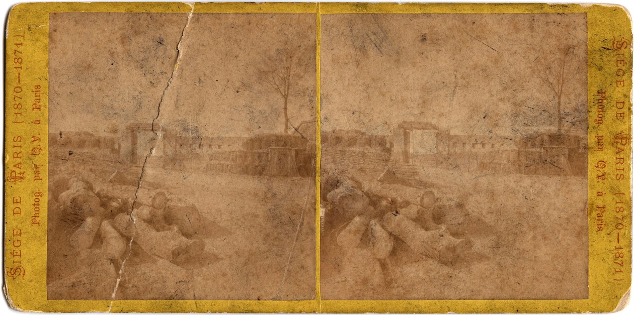 Párizs ostroma (1871): a város látképe a poroszok városostroma idején, 1870. 09. 20. és 1871. 01. 28. között. Fénykép a Q.V.-ről. Nyomtatás kartonra Dim. 17x6,9 cm alkotó: Unbekannt