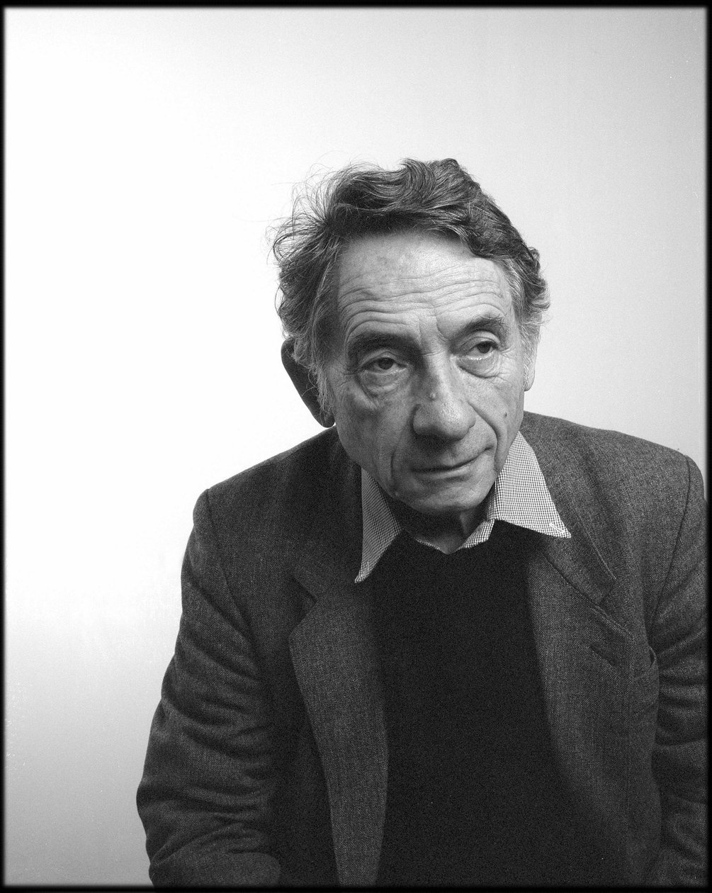 Mario Dondero fotós a Leemage stúdióban 2004-ben. alkotó: Unbekannt