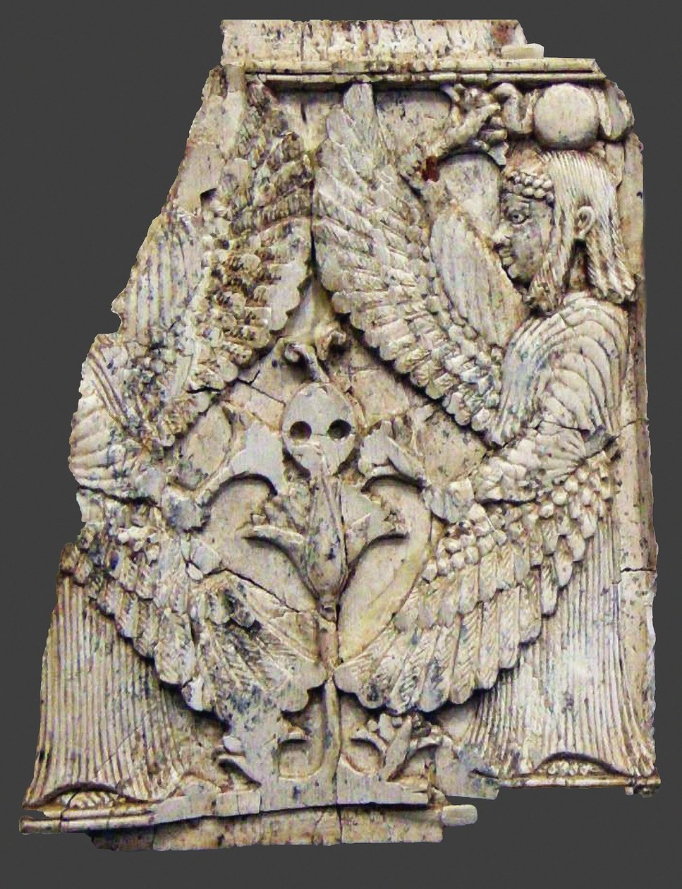 Szárnyas lényeket ábrázoló emléktábla, Nimrud, Mezopotámia, Kr.e. 8-7. alkotó: Unbekannt