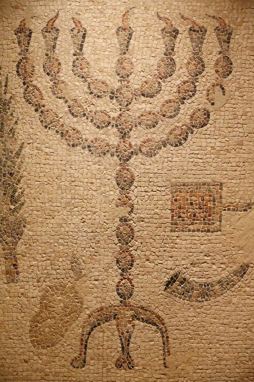 Zsinagóga mozaikpadlójának része (replika) - eredeti : Beth Alpha zsinagóga, Izrael - Kr. e. 6. század - Menóra - Zsidó Múzeum New York, New York, Egyesült Államok alkotó: Unbekannt