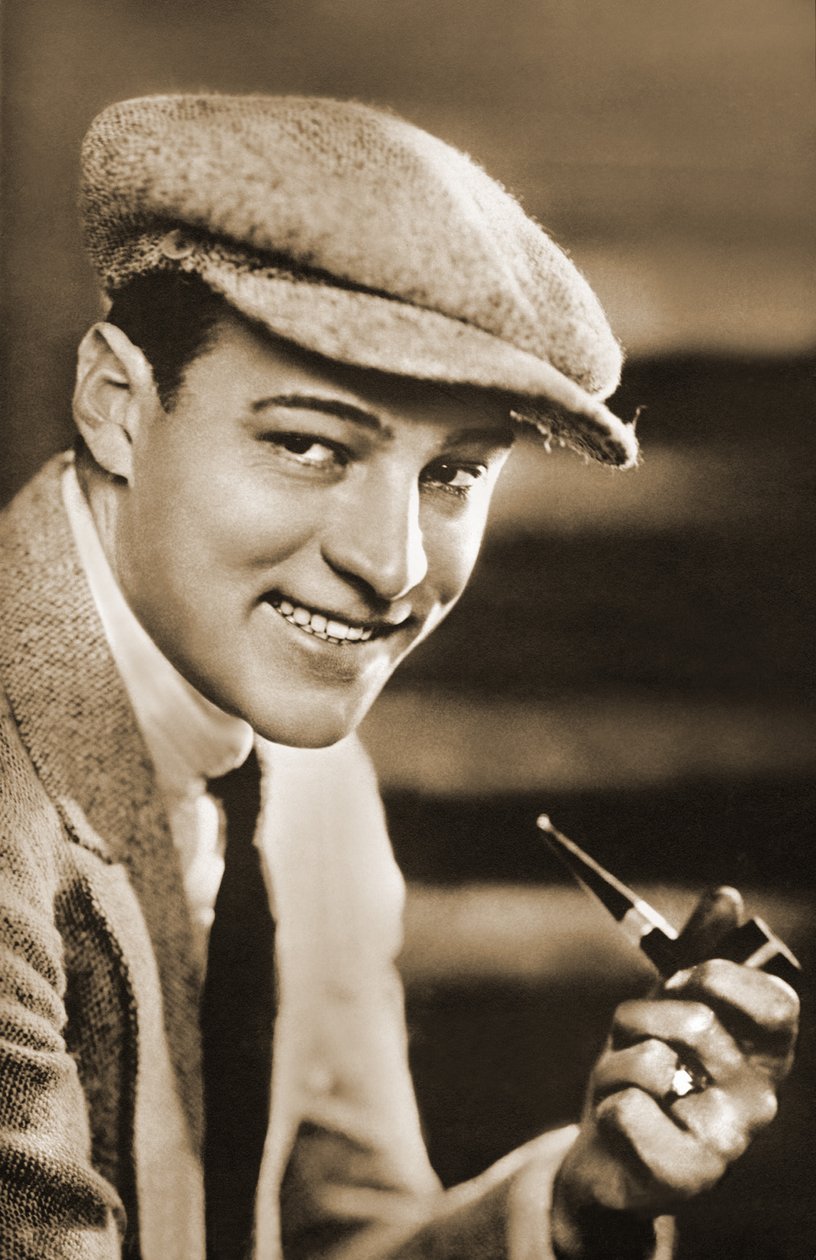 Rudolph Valentino (1895 - 1926) portréja (fekete-fehér fotó). alkotó: Unbekannter Künstler