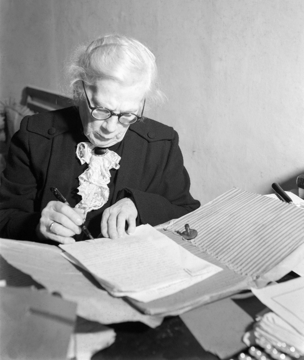 TATIANA TOLSZTOJ (Tolsztoj), Leon lányának portréja. - RÓMA - 1958 alkotó: Unbekannt