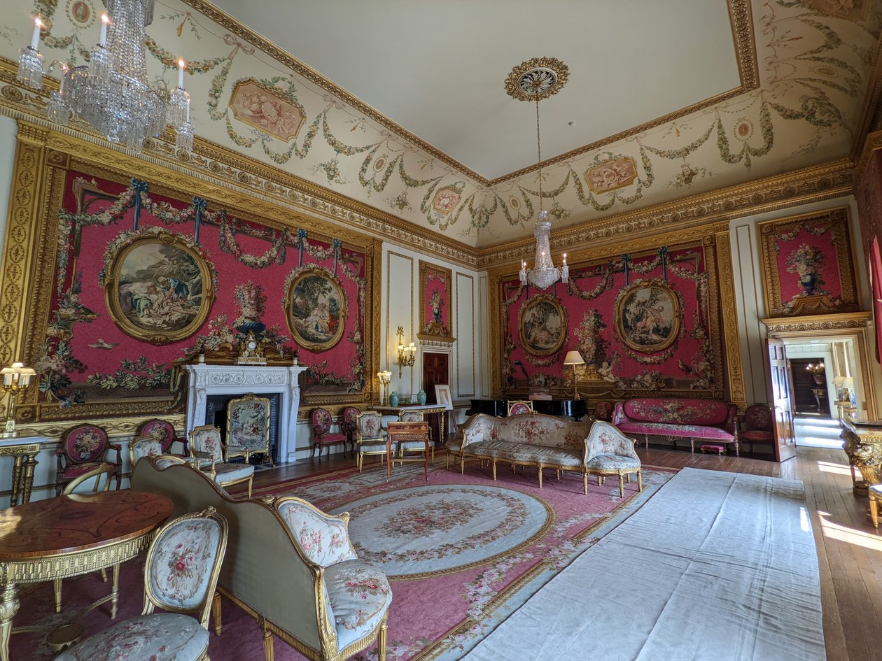 Red Tapestry Drawing Room, Nottinghamshire, Anglia (fotó) alkotó: Unbekannter Künstler