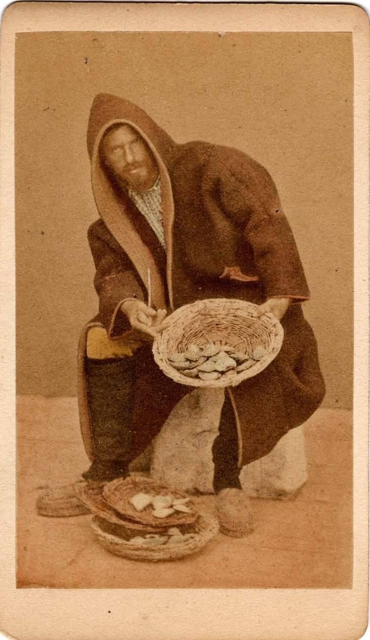 Kis méret: egy halkereskedő portréja, Velence. 19. század Nyomtatás kartonra Dim. 10,5x6 cm alkotó: Unbekannt