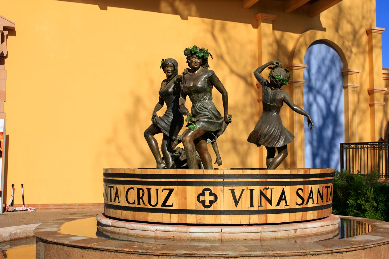 Szobrok, Vina Santa Cruz (fotó) alkotó: Unbekannt