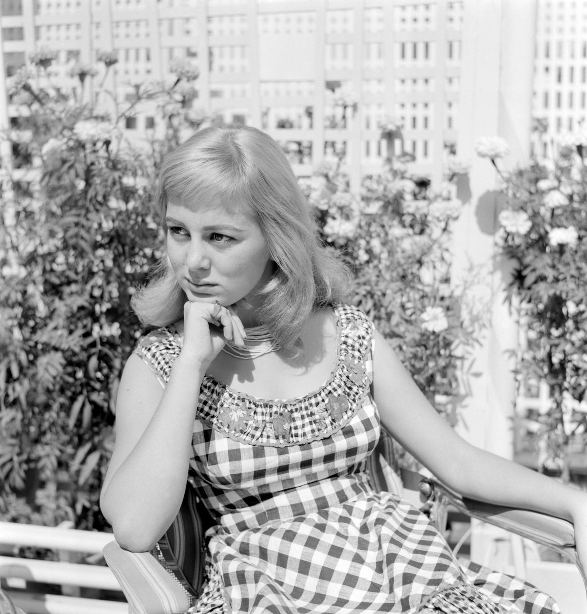 ALESSANDRA PANARO SZÍNÉSZNŐ A VELENCE LIDO-BAN - 1957 alkotó: Unbekannt