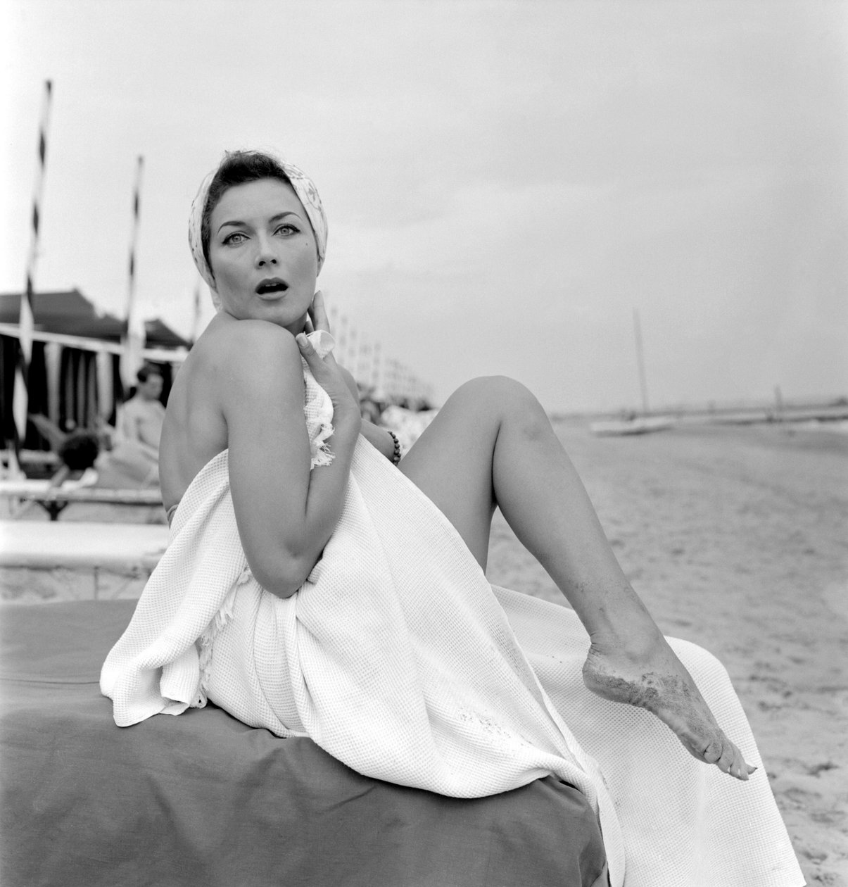 GIANNA MARIA CANALE SZÍNÉSZNŐ A VELENCE LIDO STRANDON - 1955 alkotó: Unbekannt