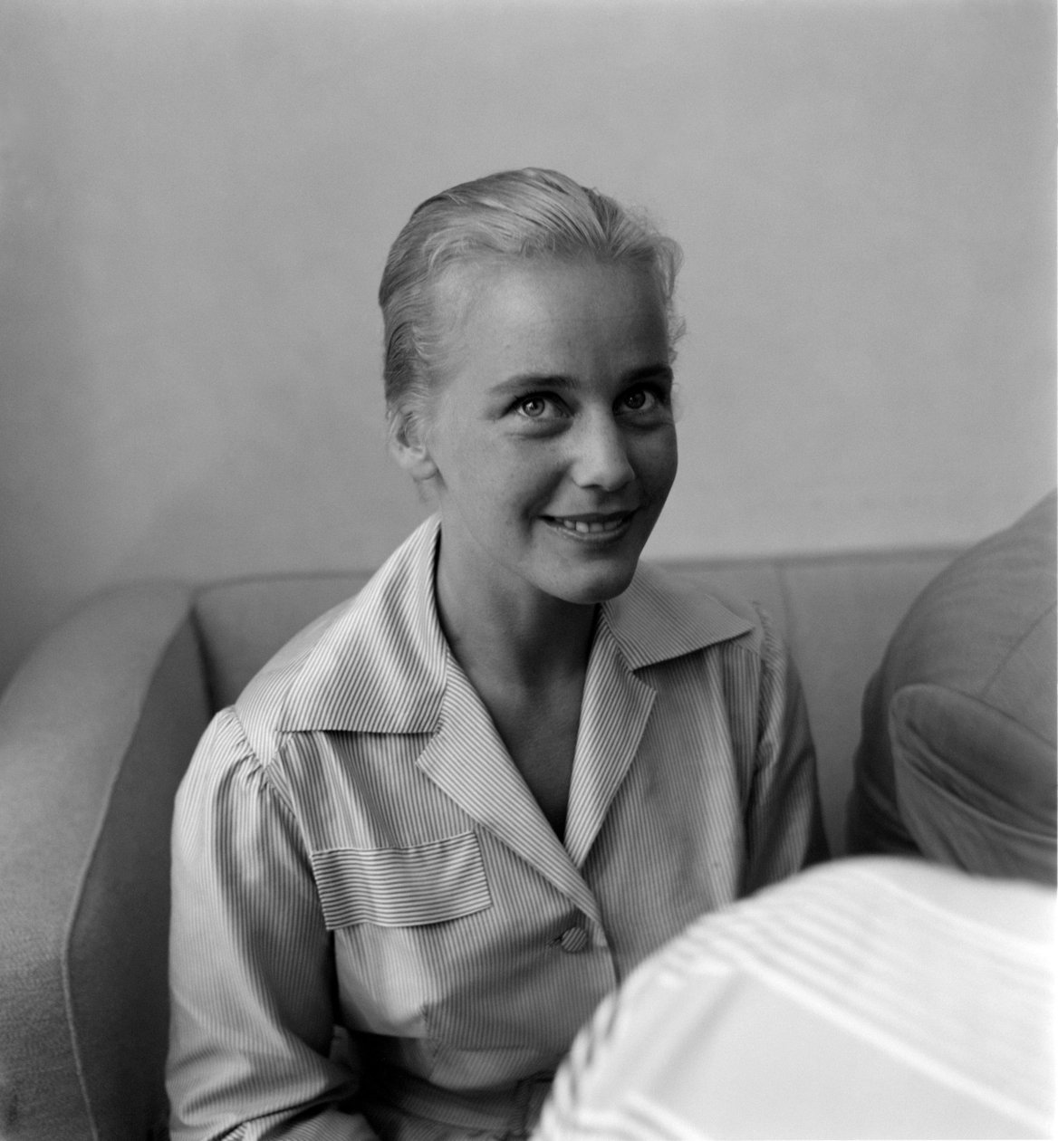 MARIA SCHELL SZÍNÉSZNŐ A XVII. NEMZETKÖZI FILMFESZTIVÁLON VELENCÉBEN LIDO - 1956 alkotó: Unbekannt