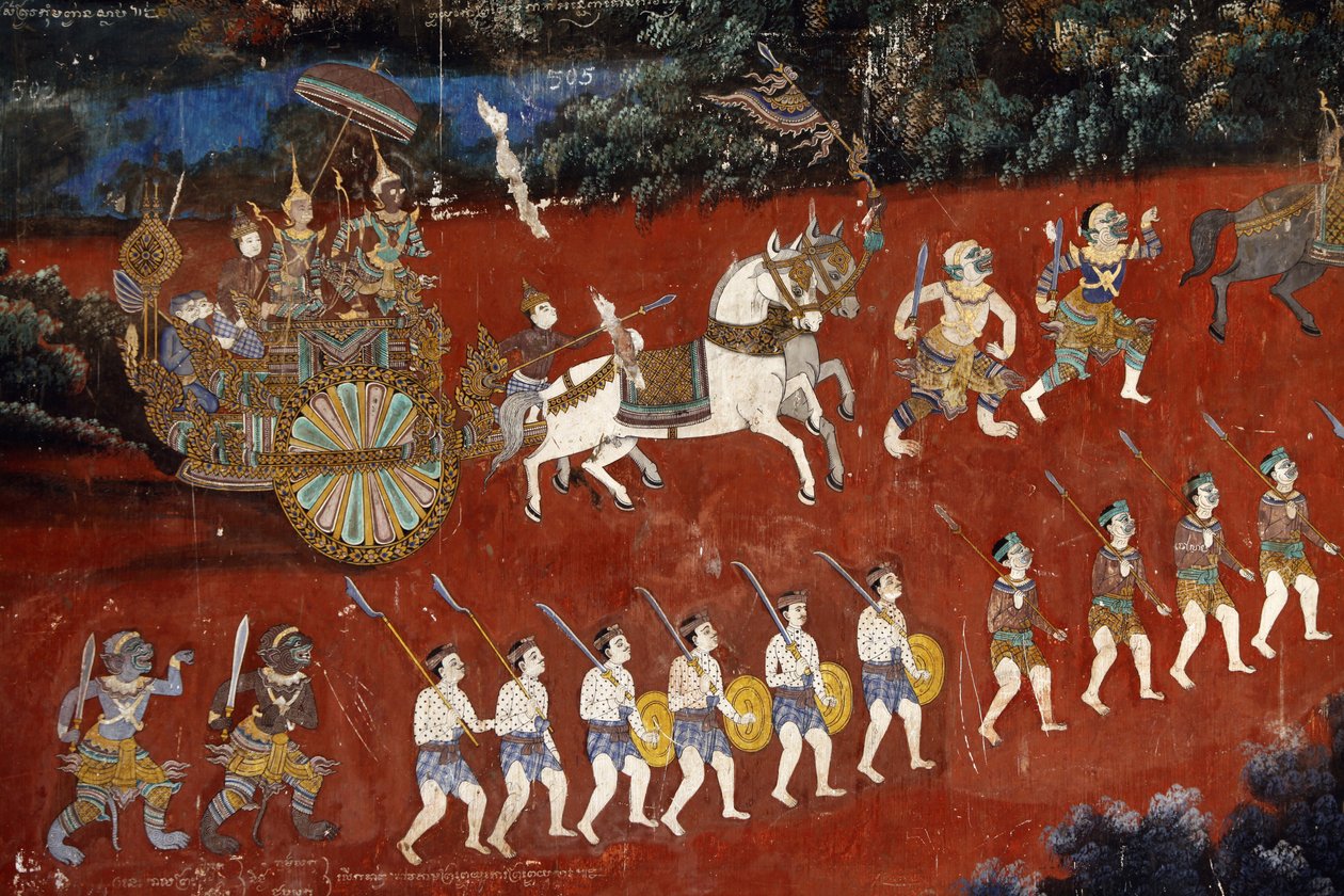 Az Ezüst pagoda épületének belső falai falfestményekkel vannak borítva, amelyek a Reamker, azaz a klasszikus indiai eposz, a Rámájana khmer változata történeteit ábrázolják. A falfestmények egyes részei megrongálódtak, és az időjárás megrongálta őket. A fa alkotó: Unbekannt