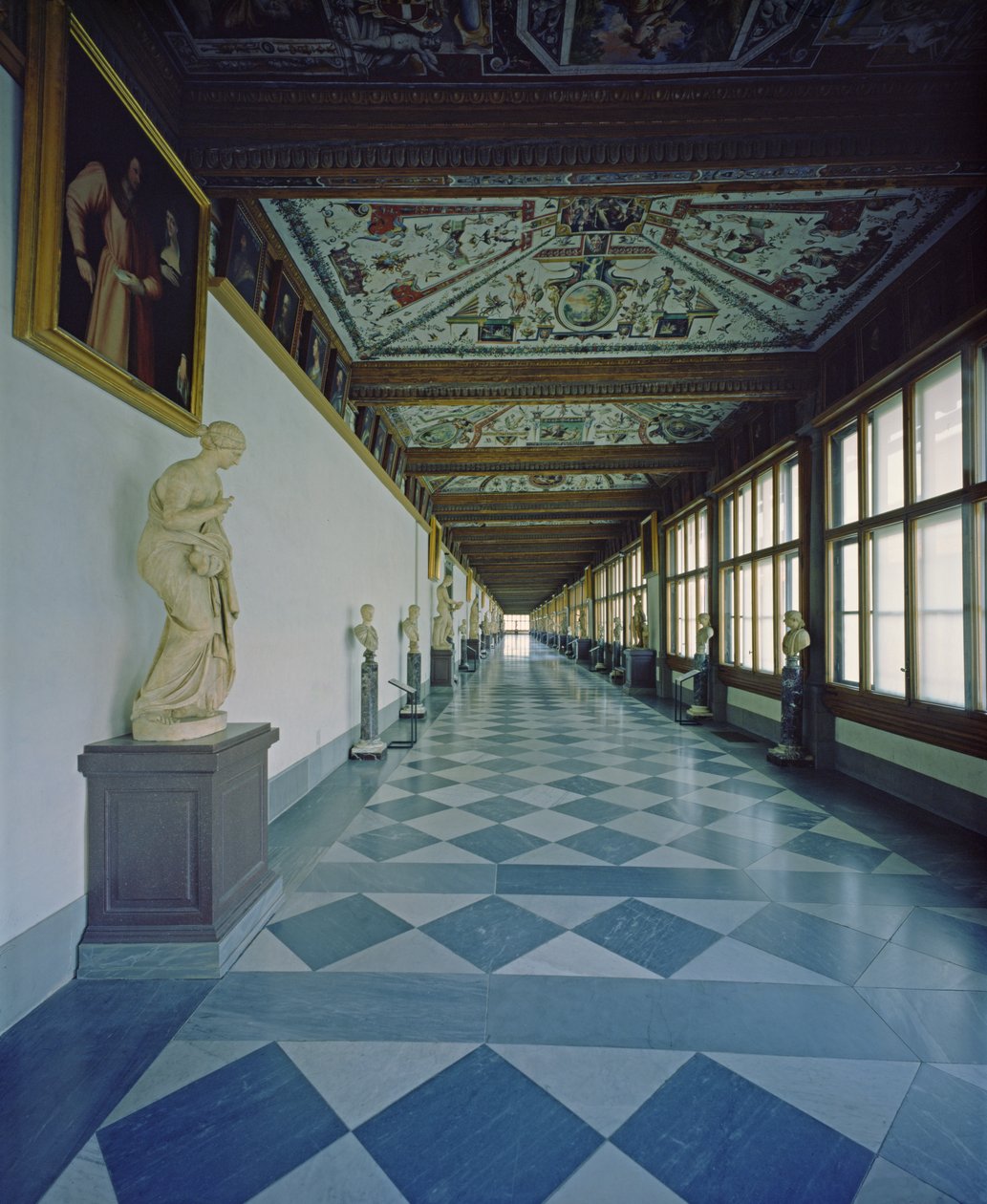 Kilátás az első folyosóra, Vasari (1511-1574) és Bernardo Buontalenti (1531-1608) 1560-80 (fotó) alkotó: Unbekannt
