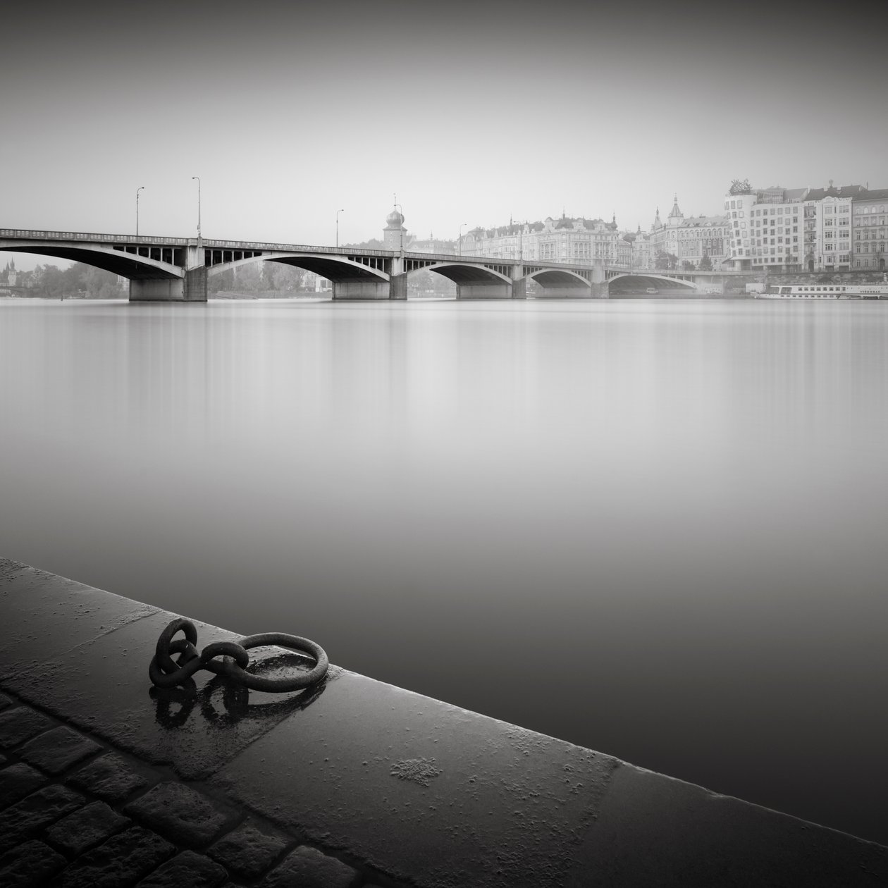Moldva folyó tanulmánya, Prága, Cseh Köztársaság, 2015 (f/w fotó) alkotó: Leopold Blonder