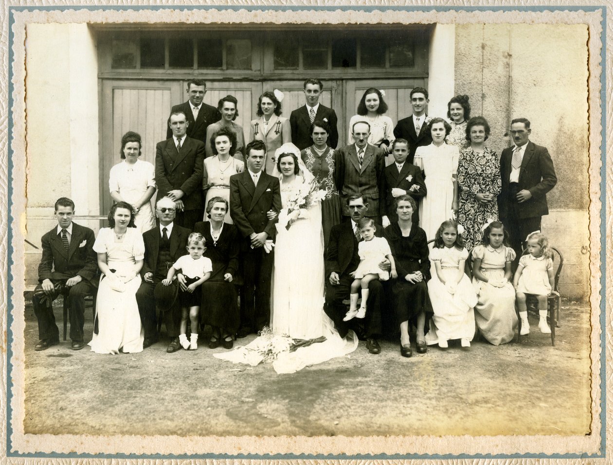 Esküvői fotózás, Lure-ban, Franciaországban, 1940 és 1950 között (f/w fotó) alkotó: Unbekannter Künstler