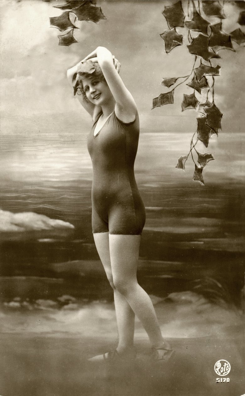 fürdőruhás nő, c. 1900-as évek eleje (képeslap) alkotó: Alec Hunter