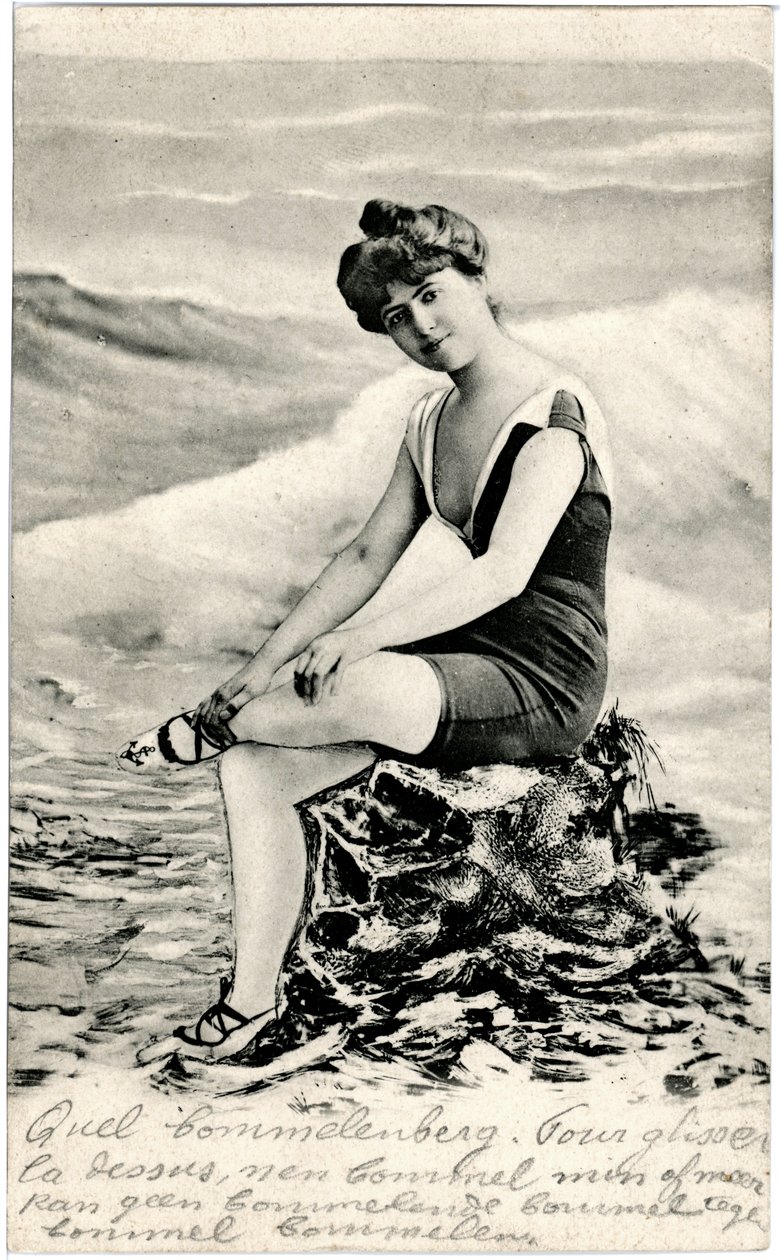 Woman in swimsuits, c. early 1900’s (postcard) alkotó: Alec Hunter