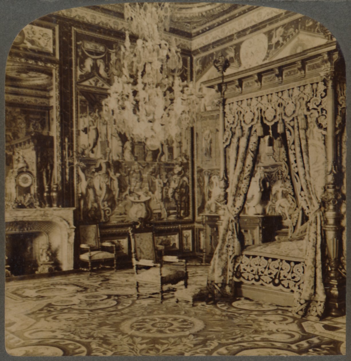 Catherine de Medicis hálószobája, Fontainebleau-i palota, Franciaország, 1901. alkotó: Underwood and Underwood