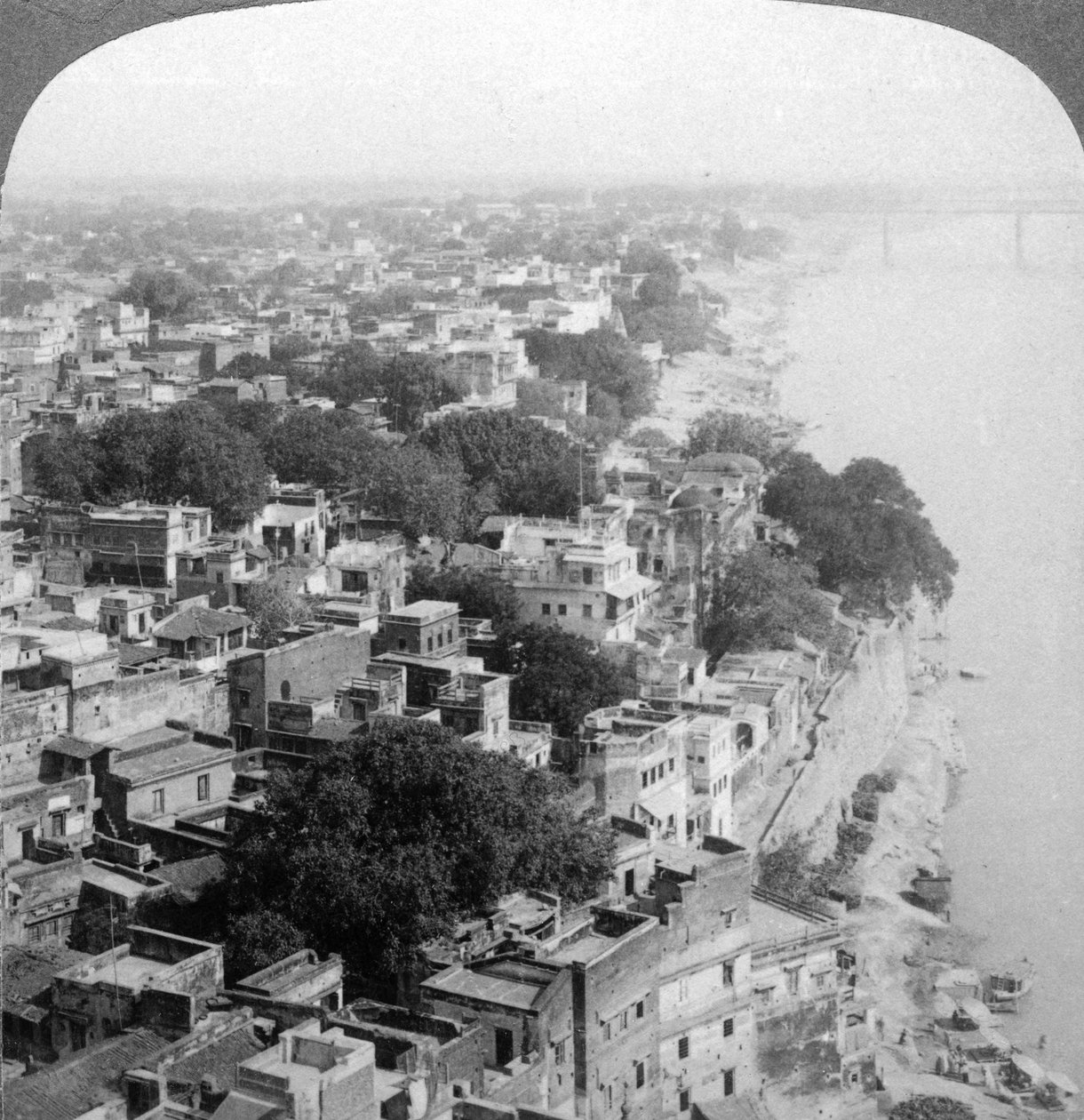 Benares Varanasi, India, 1903. alkotó: Underwood and Underwood