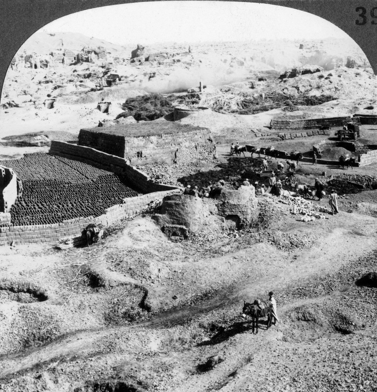 Téglagyártás, Egyiptom, 1905. alkotó: Underwood and Underwood