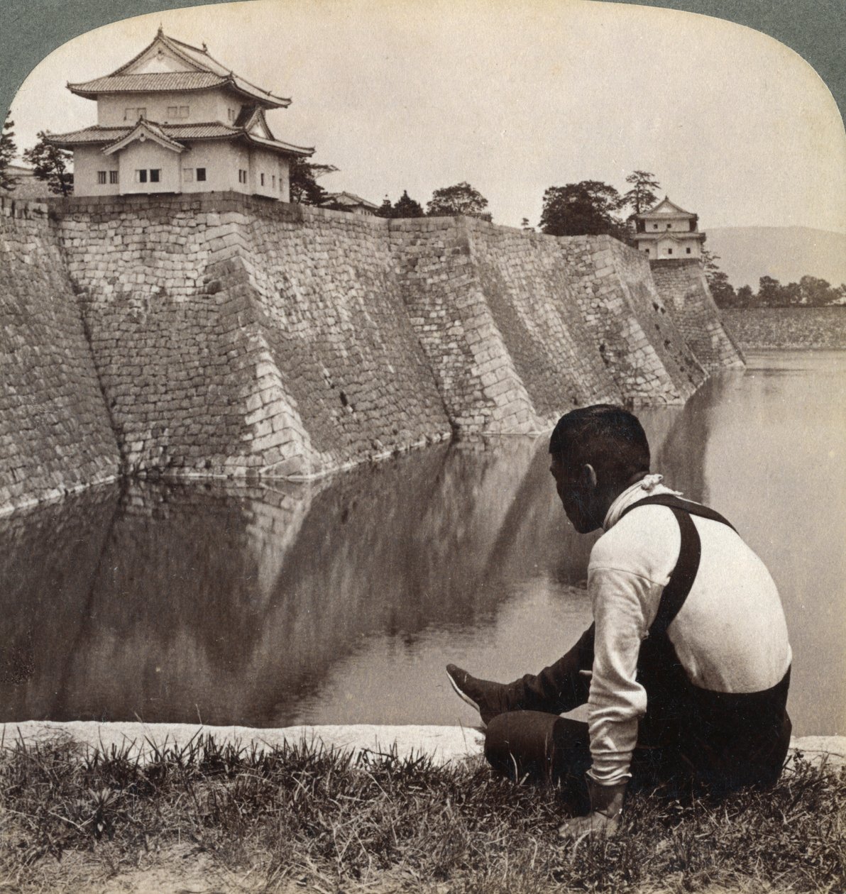 A büszke sógunok feudális kastélya, Oszaka, Japán, 1904 alkotó: Underwood and Underwood