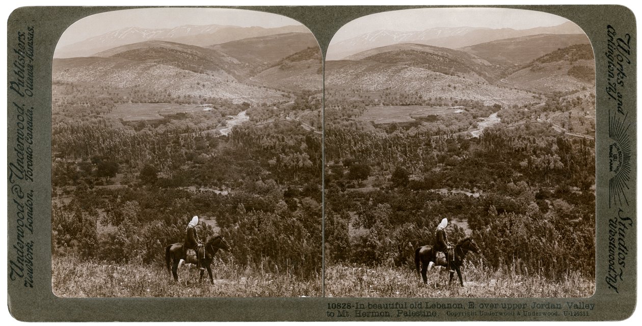 Libanon, keletre tekintve a Jordán felső völgyén át a Hermon-hegyig, 1900-as évek. alkotó: Underwood and Underwood