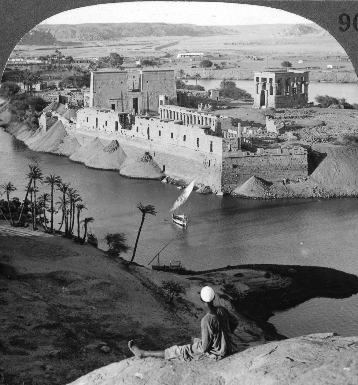 Lenézve Philae szigetére és templomaira, Egyiptom, 1905. alkotó: Underwood and Underwood