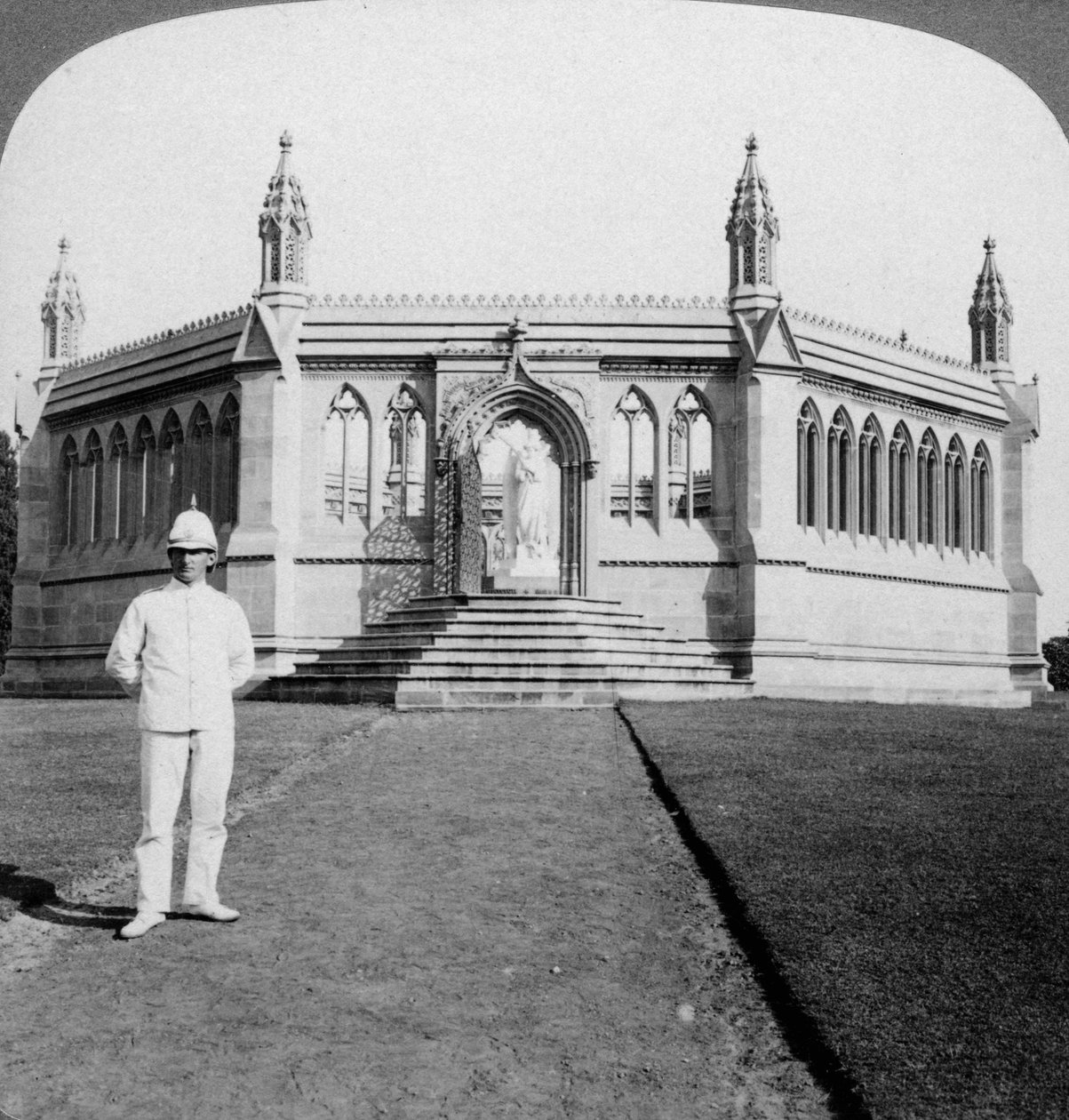 Emlékmű az indiai lázadás során meggyilkolt brit nőknek és gyerekeknek, Cawnpore, India, 1903. alkotó: Underwood and Underwood