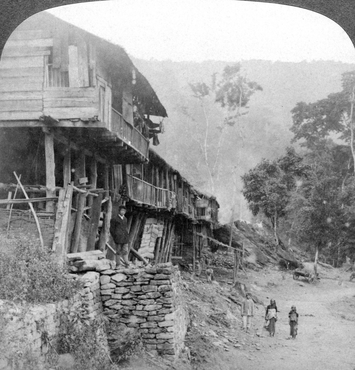 Szülőfalu, Teesta híd Darjeeling közelében, India, 1903 alkotó: Underwood and Underwood