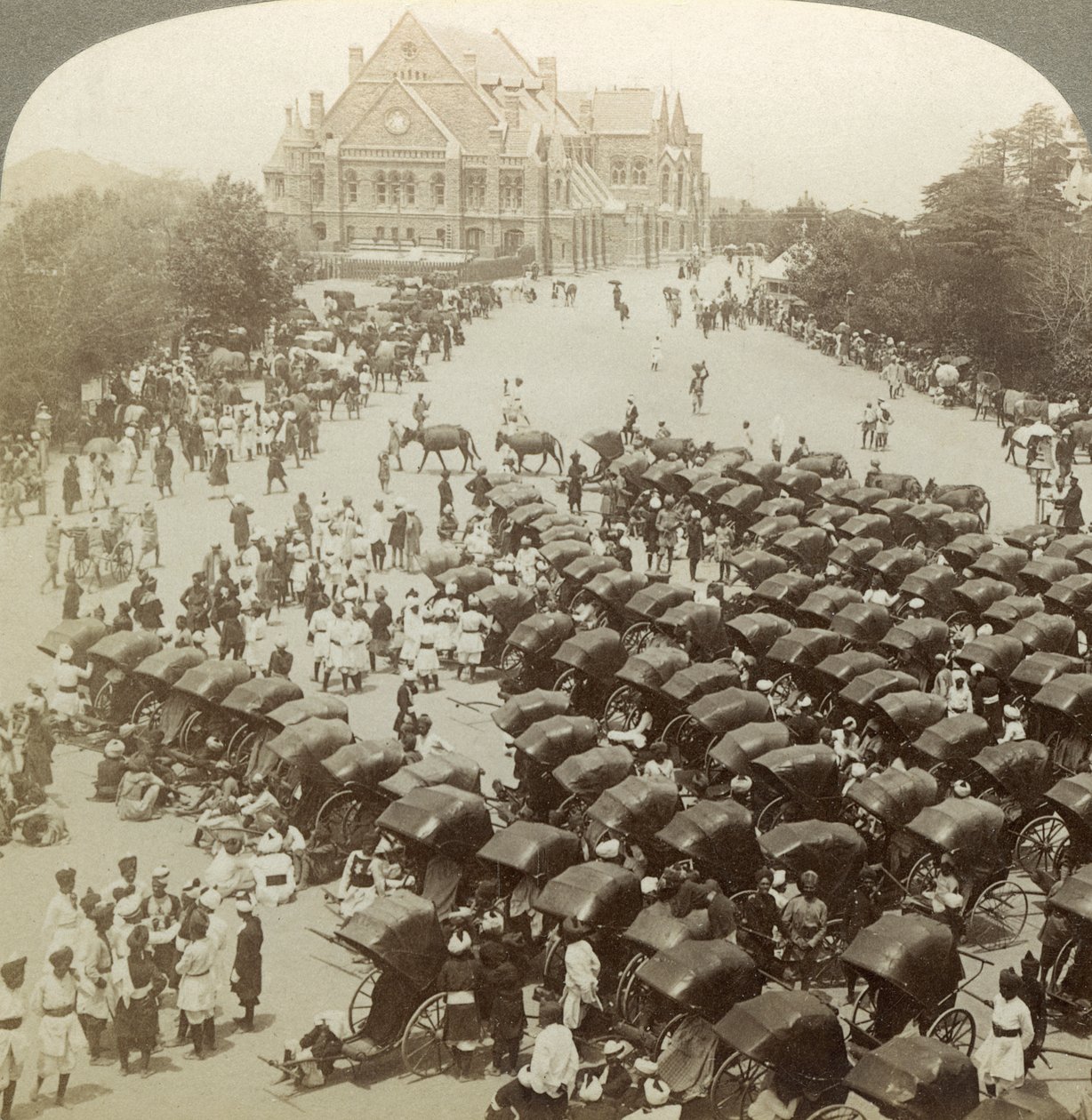 Riksák Krisztus előtt templom, Simla, India, 1902. június 26. alkotó: Underwood and Underwood