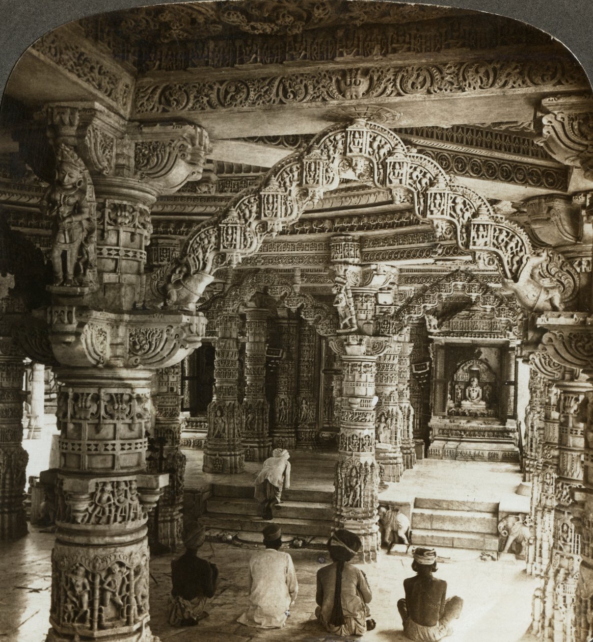 Vimal Vasahi temploma, Abu-hegy, Rajasthan, India. alkotó: Underwood and Underwood