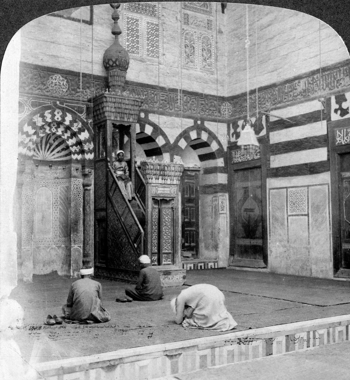 Az imafülke és a szószék Kait Bey sírmecsetében, Kairóban, Egyiptomban, 1905. alkotó: Underwood and Underwood
