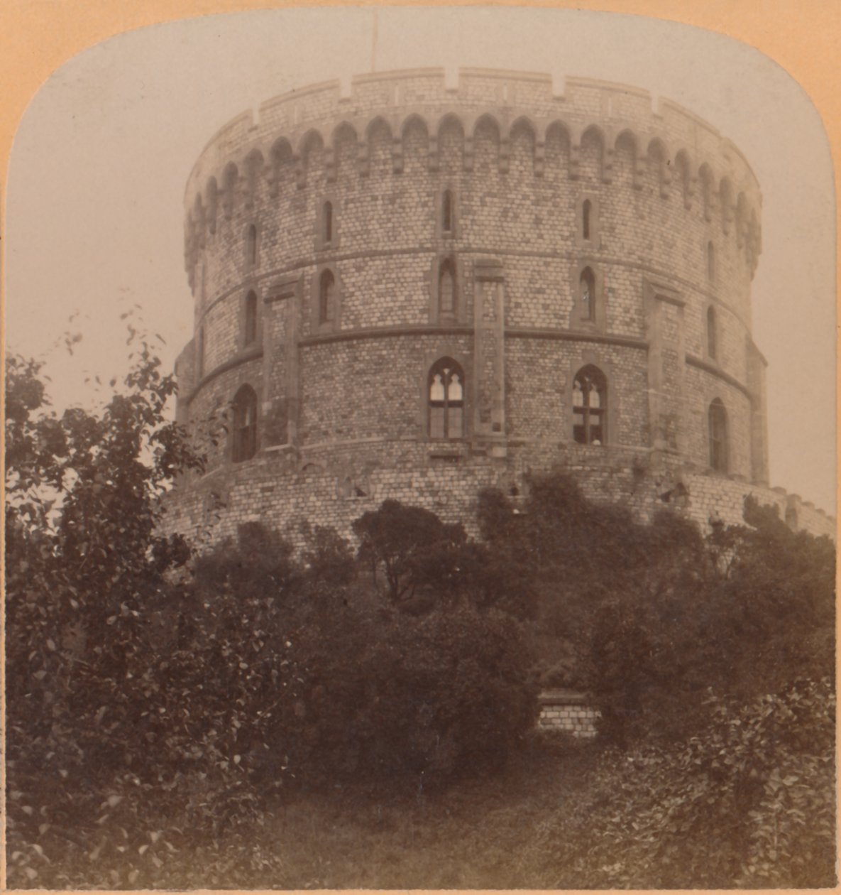 A kerek Tower, Windsor, Anglia – a várbörtön III. Edwardtól II. Károlyig, 1900. alkotó: Underwood and Underwood