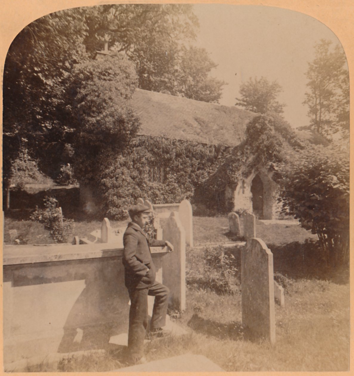 Az apró Norman templom, Anglia legfurcsább helye, Bonchurch, Isle of Wight, 1900. alkotó: Underwood and Underwood