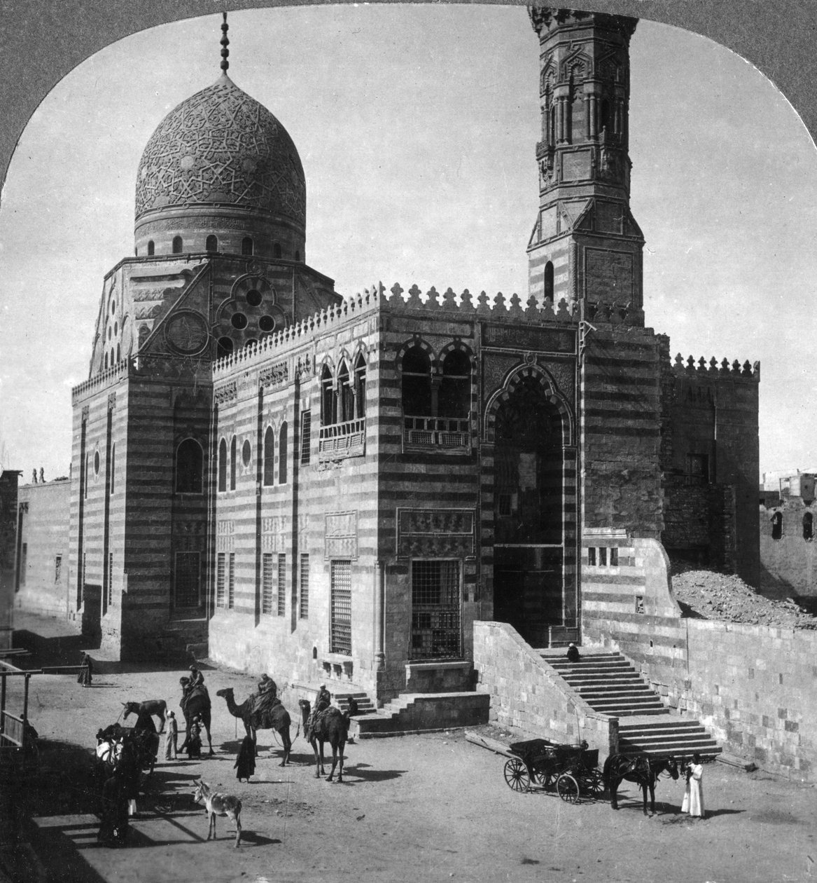 Kait Bey szultán sírmecsete, Kairó, Egyiptom, 1905. alkotó: Underwood and Underwood