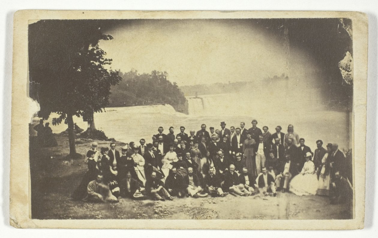 Untitled (Group at Niagara Falls) alkotó: Unknown